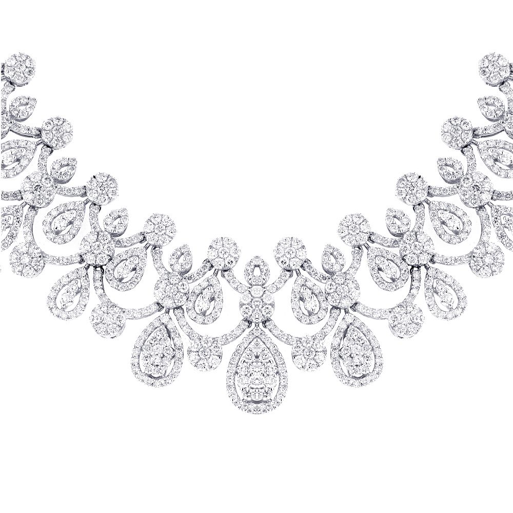 Noble 18K Gold 22.6 Carat Diamond Necklace for Ladies