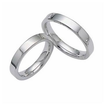 950 Platinum His & Hers 4mm Classic Wedding Band Set 006