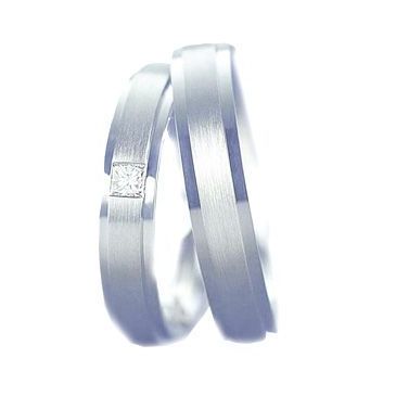 18k His & Hers Gold 0.07 ct Diamond 116 Wedding Band Set HH11618K