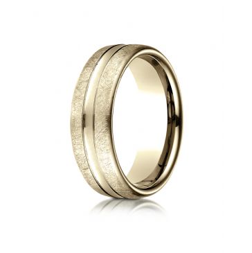18k Yellow Gold 7.5 mm Comfort Fit Swirled Finish Center Convex Cut Design Band