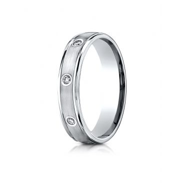 Platinum 4mm Comfort-Fit burnish Set 8-Stone Diamond Eternity Ring (.16ct)