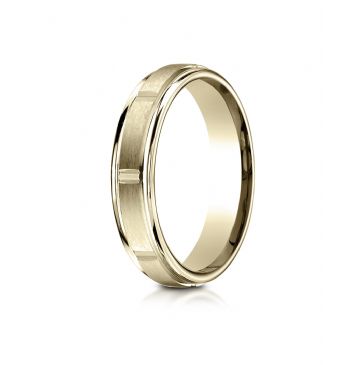 14k Yellow Gold 4mm Comfort-Fit Satin-Finished 8 High Polished Center Cuts and Round Edge Carved Design Band