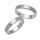 950 Platinum His & Hers Classic Wedding Band Set 012