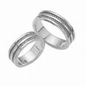 950 Platinum His & Hers Classic Wedding Band Set 017