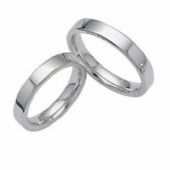 950 Platinum His & Hers 4mm Classic Wedding Band Set 006