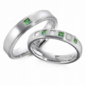 18k His & Hers Gold 0.50 ct Diamond & Emerald 096 Wedding Band Set HH09618K