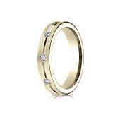 18k Yellow Gold 6mm Comfort-Fit Etched Burnish Set 8-Stone Diamond Eternity Ring (0.32ct)