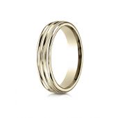 18k Yellow Gold 4mm Comfort-Fit Satin-Finished High Polished Center Trim and Round Edge Carved Design Band
